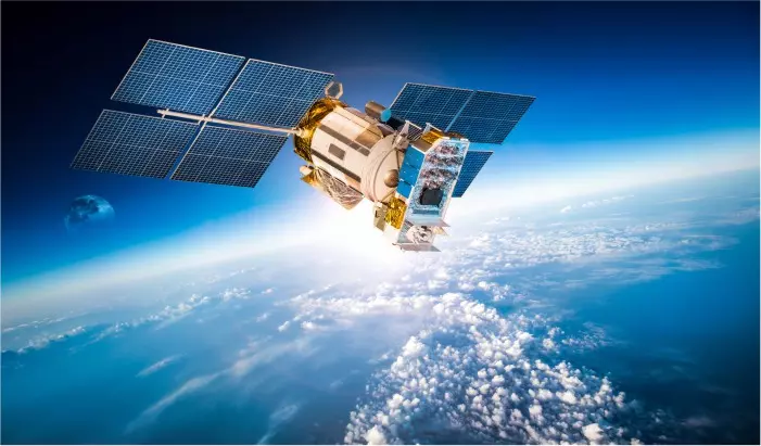 Cervoz_A New Space Race: LEO Satellite in 5G Networks
